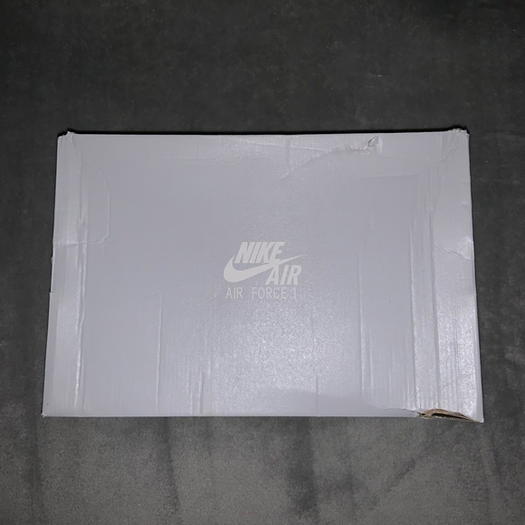 Nike Air Force 1 - Picture 2 of 7